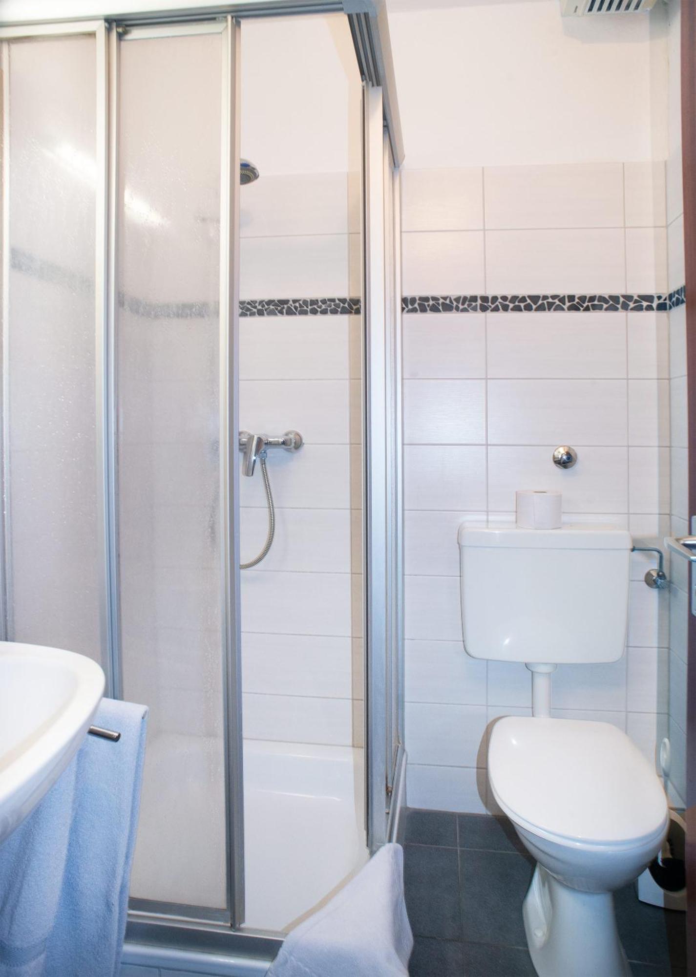 Hotel Garni Haus Schoenberger Heiligenhaus Kültér fotó